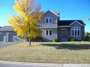 9151 Creek Way, Savage, MN 55378