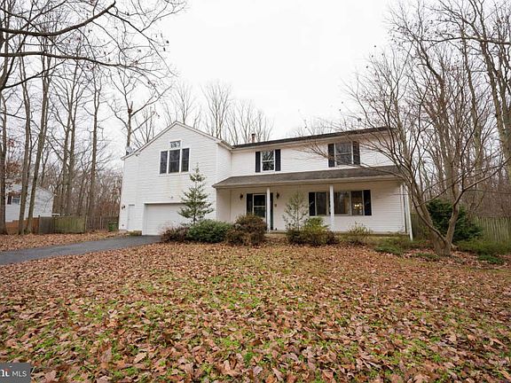 2nd image of 4 Blanche Dr
