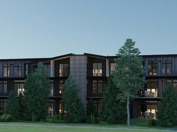 740 Blue River Pkwy #B24, Silverthorne, CO 80498