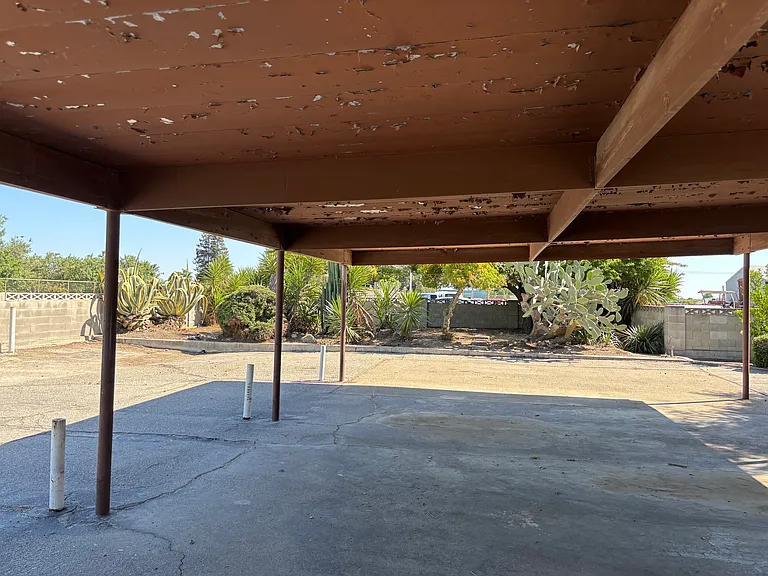 12115 S Temperance Ave — Photo 10