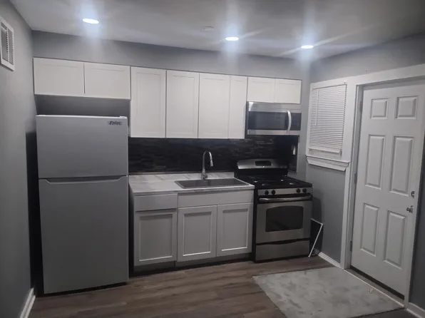 3741 Saint Victor St, Baltimore, MD 21225