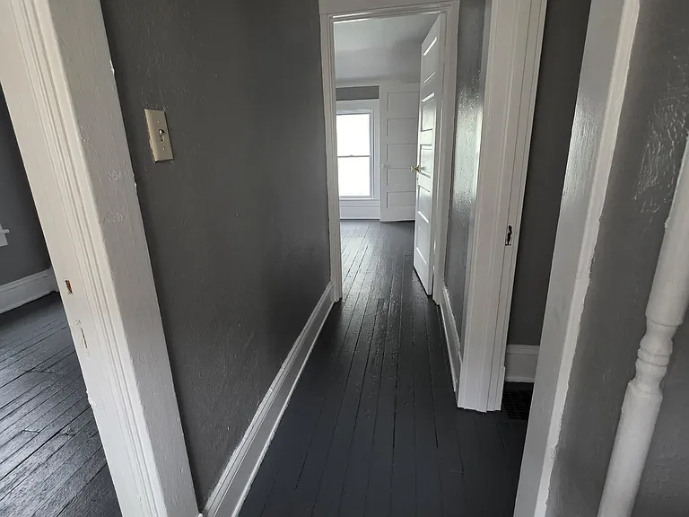 1124 E 114th St — Photo 18