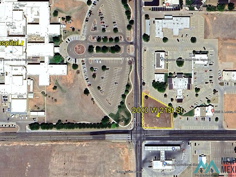 2nd image of 2000 W 21st St