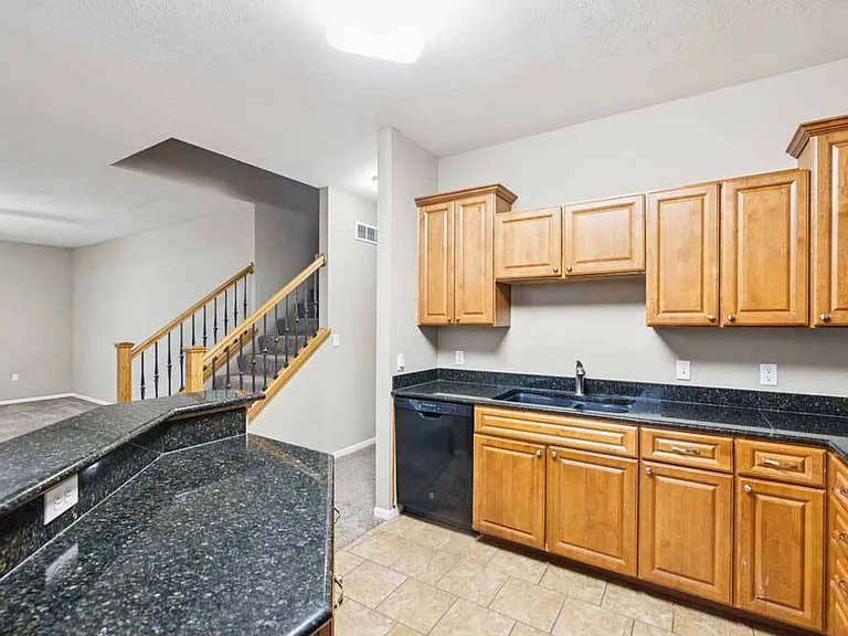Stone Ridge Estates Apartments & Duplexes — Photo 169