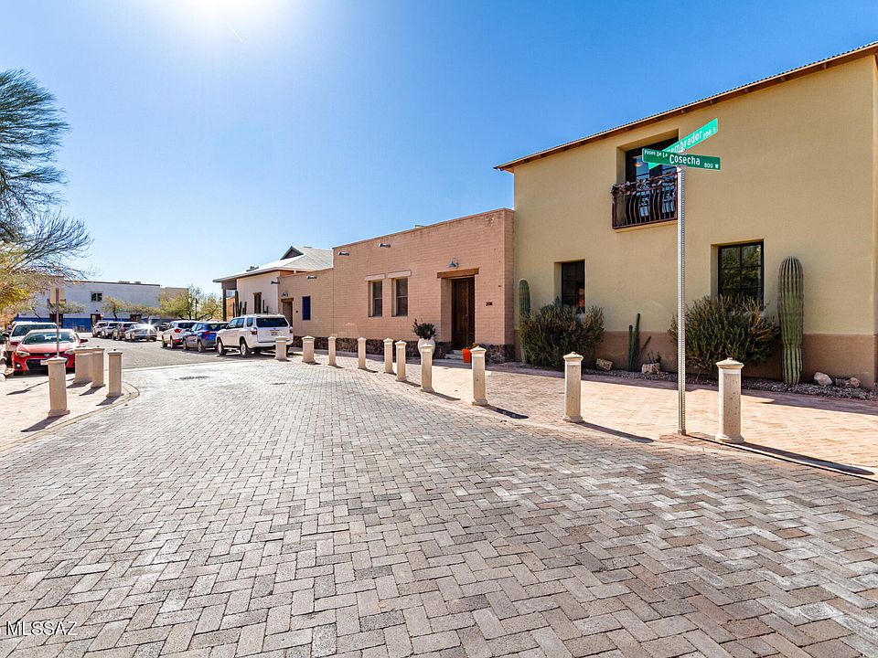 1st image of 208 S Avenida Del Sembrador