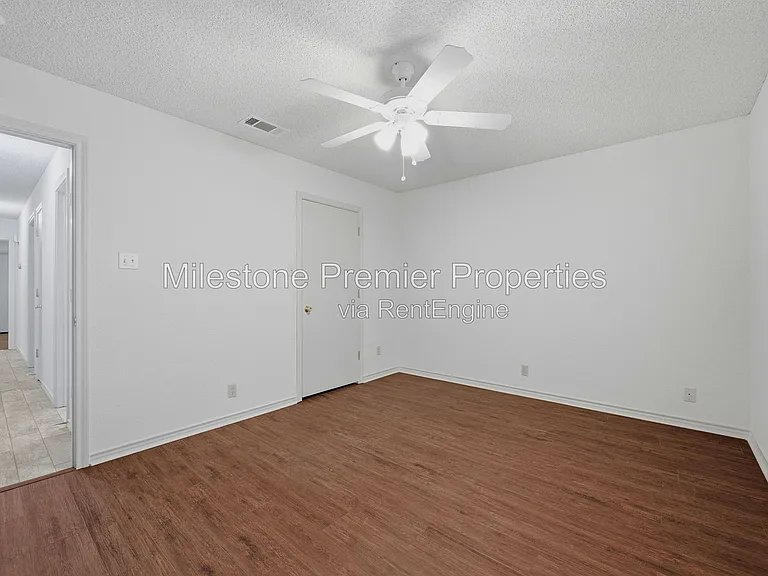 1908 Paula Dr — Photo 18