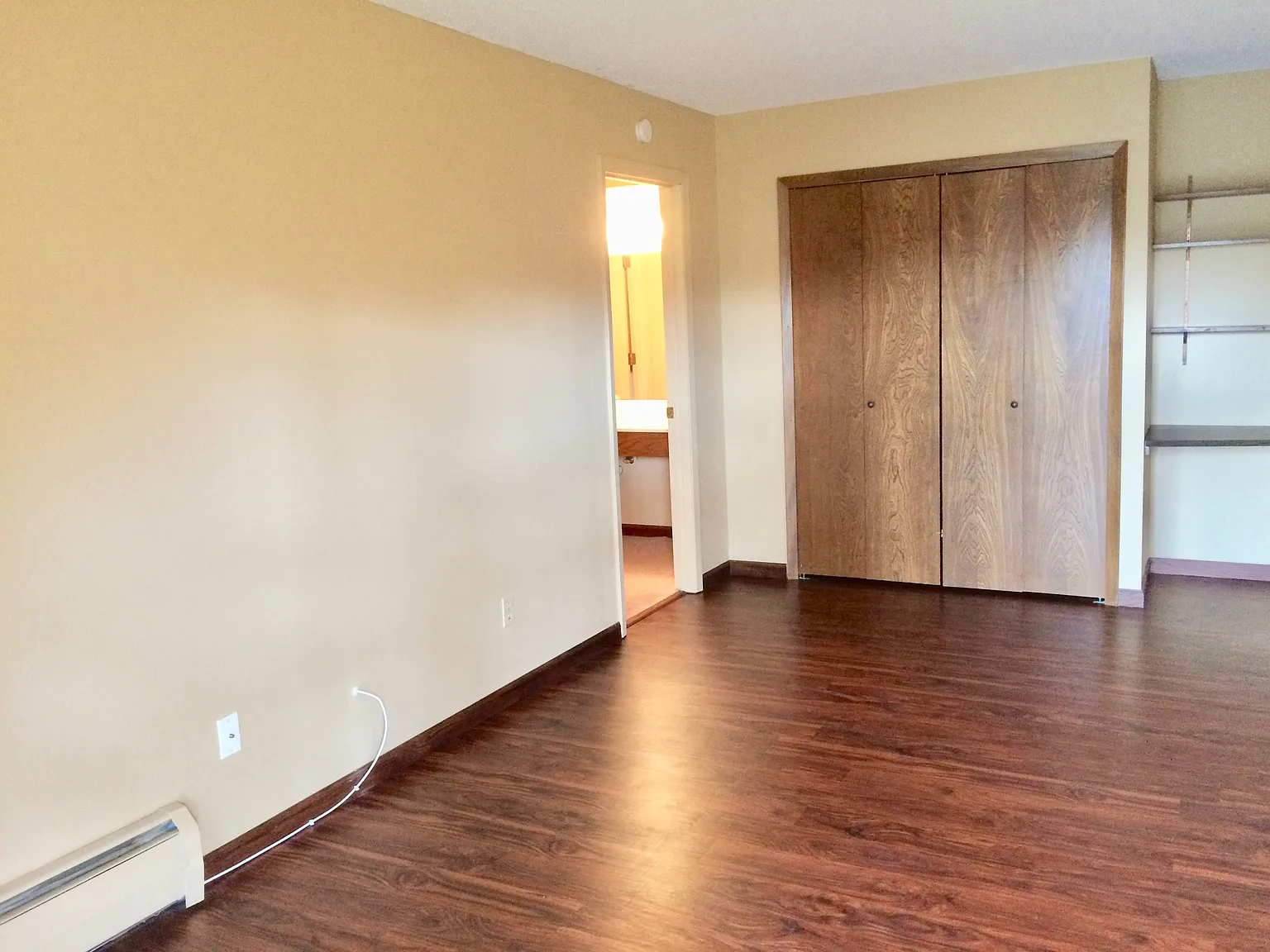 1 bed, 700 sqft, $1,250 — Photo 4