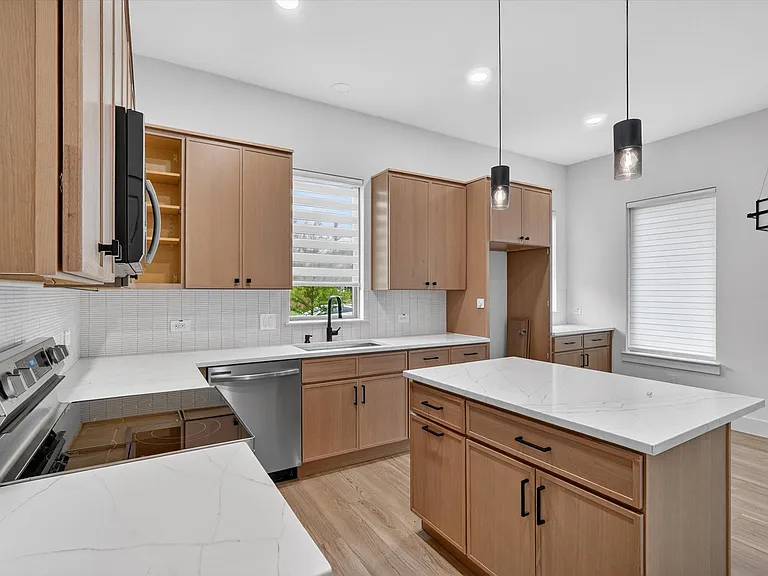 5704 Wayside Dr — Photo 12