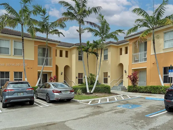 10012 NW 7th St Unit 214, Miami, FL 33172