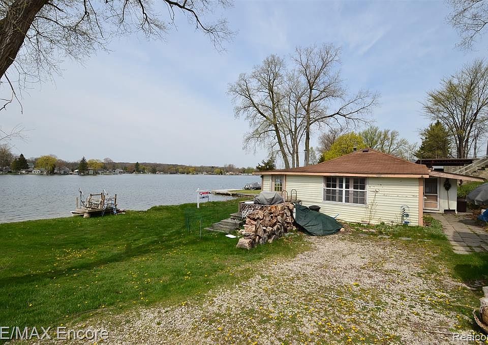 1st image of 2132 Allen Ct