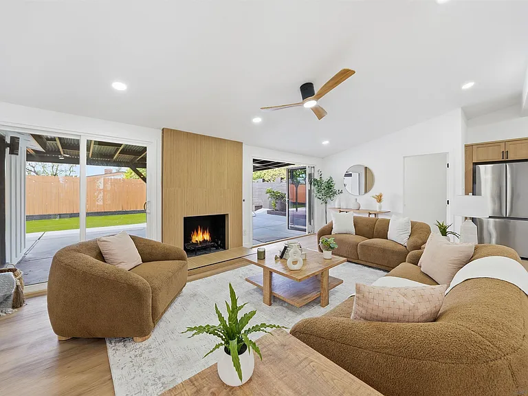 2828 Mission Village Dr — Photo 11