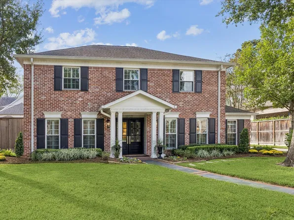 13727 Camara Ln, Houston, TX 77079