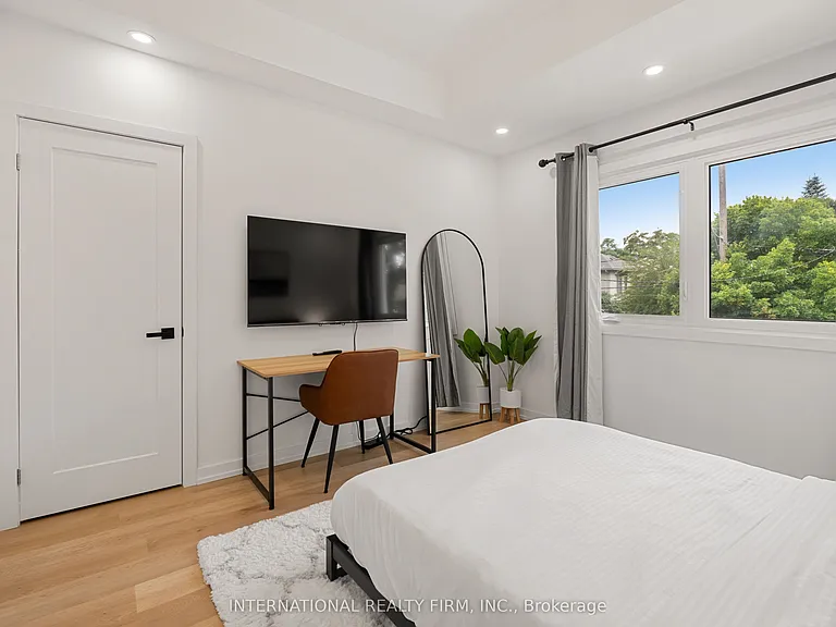 171 Duplex Ave — Photo 12