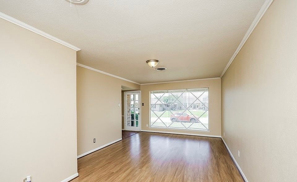 1st image of 4311 Augusta Dr #2002-1