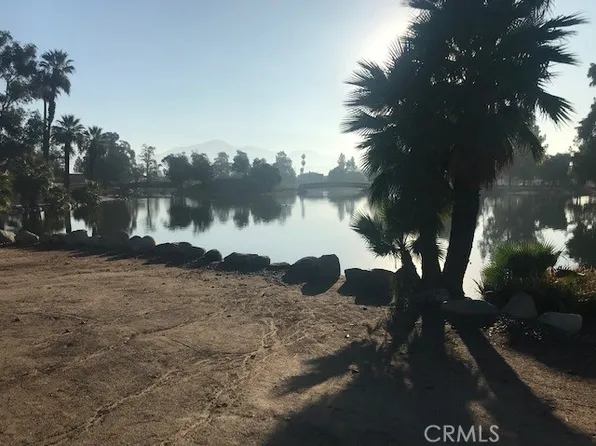 149 W 6th St APT 26, San Bernardino, CA 92401