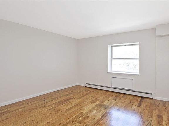 4th image of 567 Warren St APT 301
