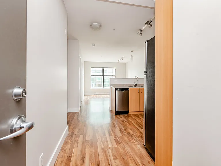 725 Yates St #305 — Photo 3