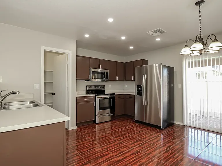 11950 W Flores Dr — Photo 7