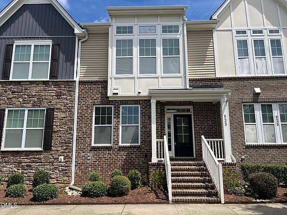 2nd image of 923 Rosepine Dr