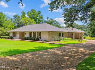 335 Glenfield Rd, Canton, MS 39046