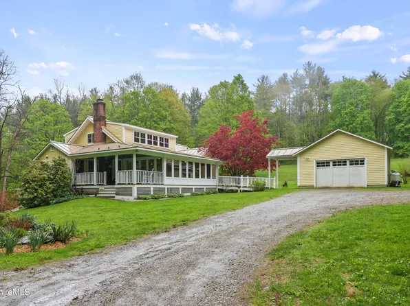 9 Prospect Lake Rd, South Egremont, MA 01258