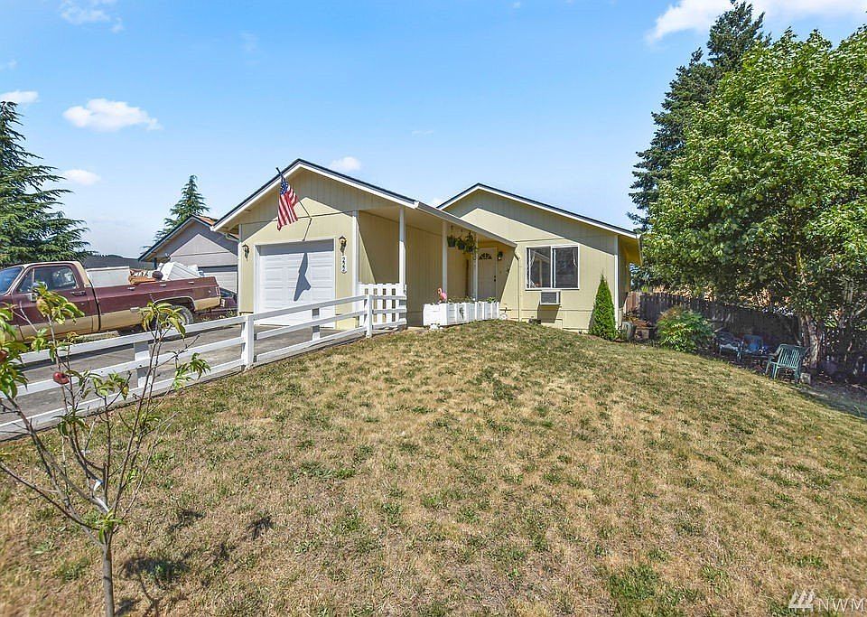 1st image of 222 Hillshire Dr