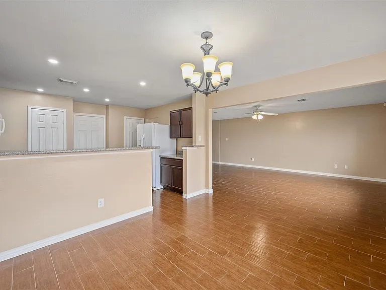 3702 Bent Springs Ln — Photo 6