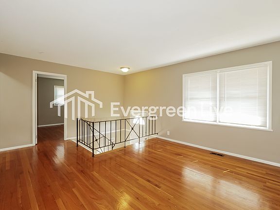 4th image of 9532 Ditman Way