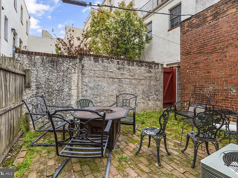 619 S 16th St #3R — Photo 17