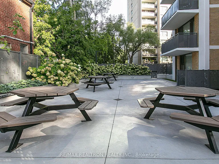 276 Saint George St #308 — Photo 11