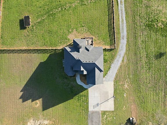 5th image of 2908 Gunn Rd