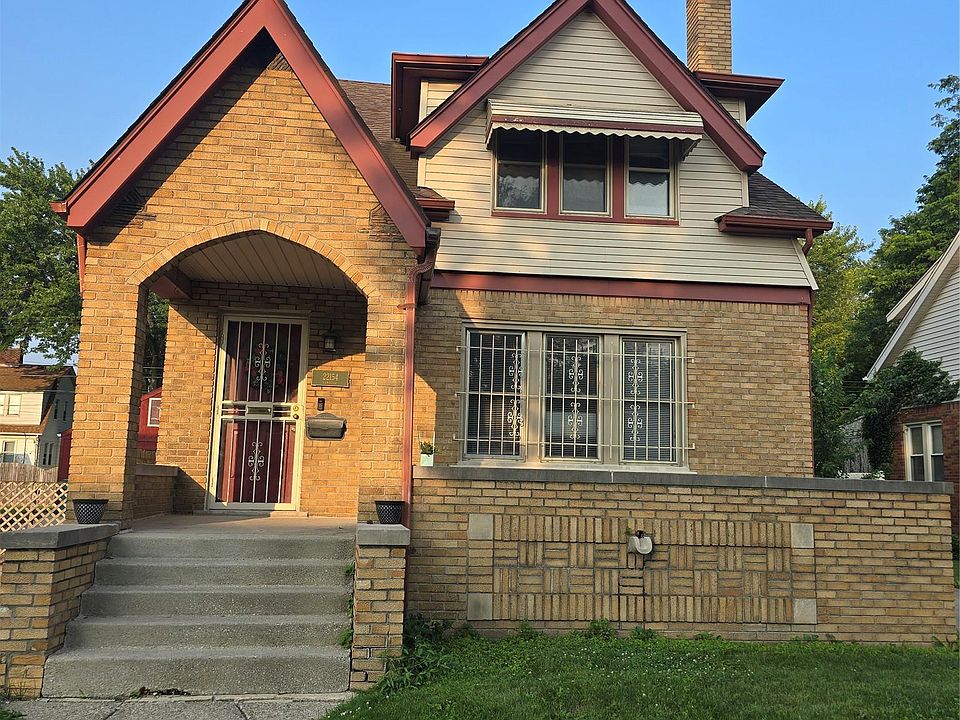 1st image of 22154 Elmwood Ave