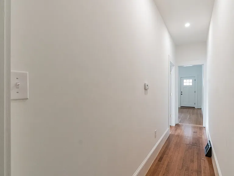 512 Granville Dr — Photo 12