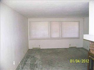 4th image of 613 Dixon Ave