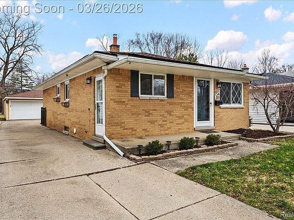 3rd image of 3343 Harvard Rd