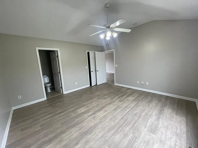 2819 Faith Ln — Photo 19
