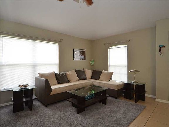 2nd image of 5821 22nd St