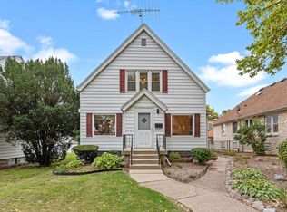 3038 S 41st St, Milwaukee, WI 53215