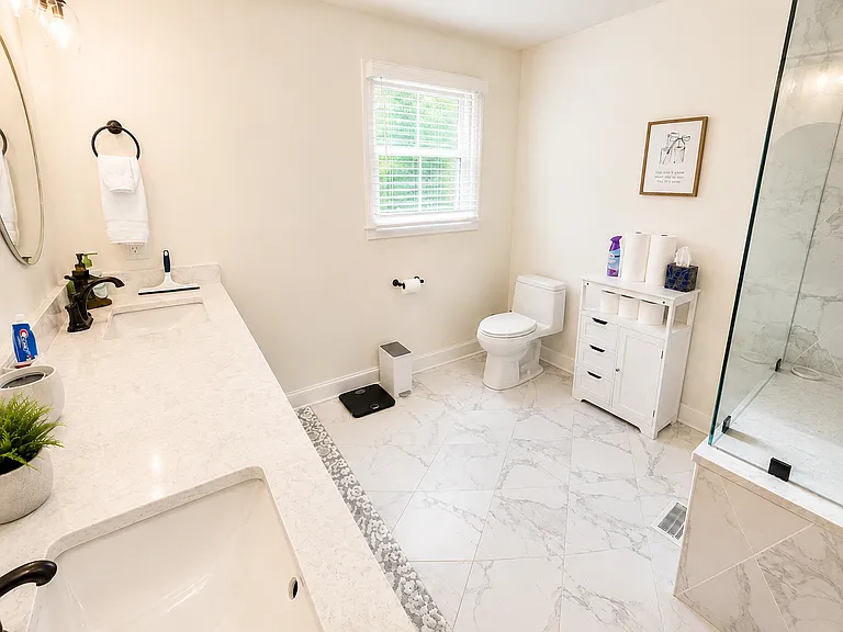 Lakeridge Dr — Photo 36