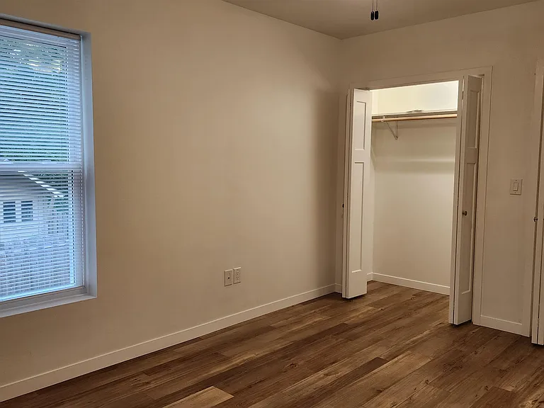 908 E Gorham St #2 — Photo 24