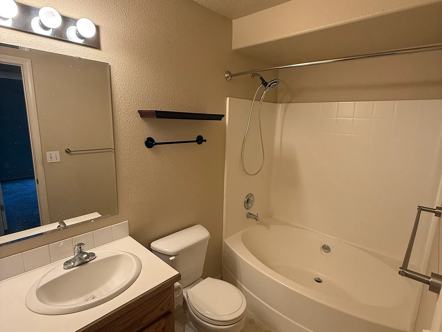 3 bed, 1546 sqft, $2,100 — Photo 4