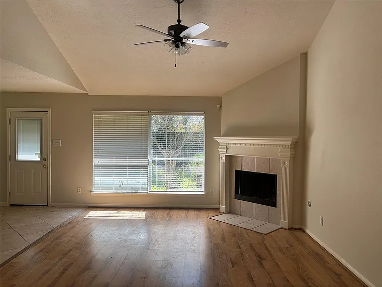 3526 Glenhill Dr — Photo 8
