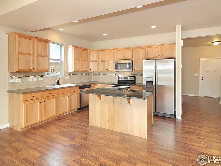 3925 Ginkgo St — Photo 4
