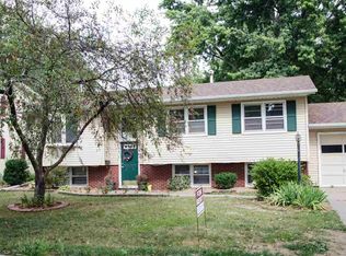 1625 20th St, Bettendorf, IA 52722