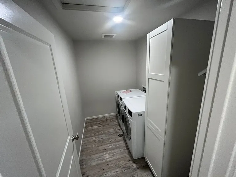 2720 Barnstormer St #5 — Photo 22