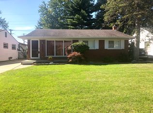 15385 Doris St, Livonia, MI 48154
