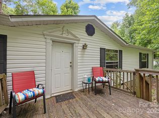 112 Cordella Rd, Candler, NC 28715