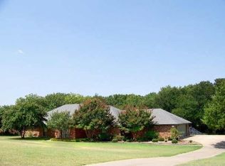 871 Hilltop Rd, Midlothian, TX 76065