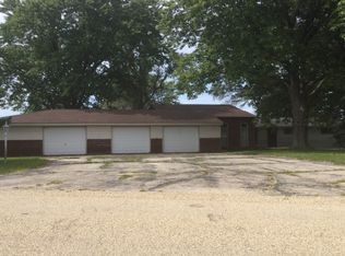 3044 S Van Brocklyn Rd, Freeport, IL 61032