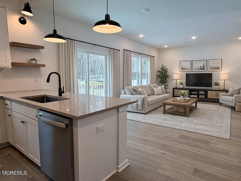 27 Butternut Dr — Photo 6